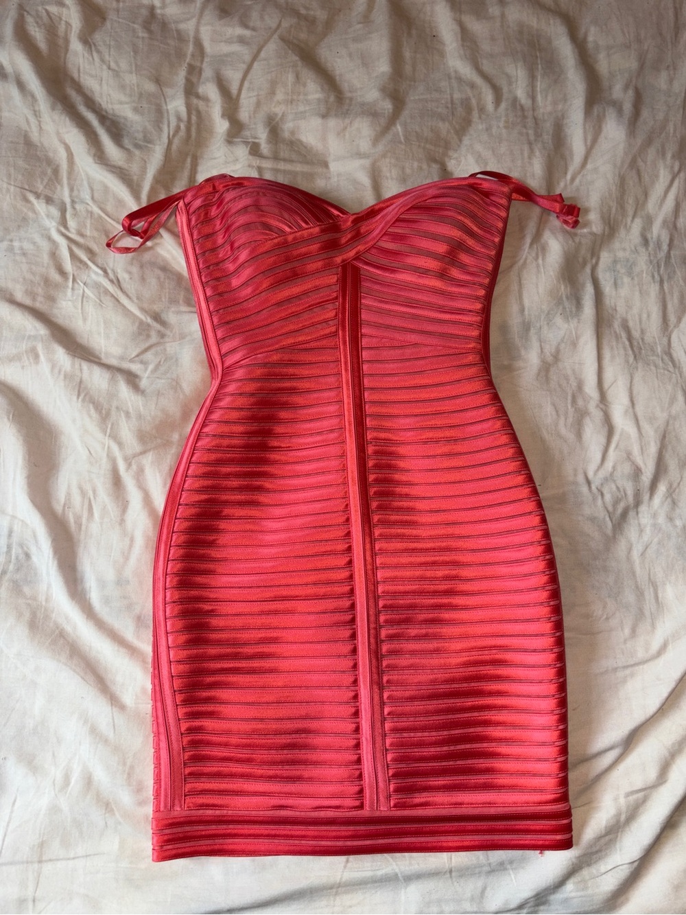 BCBGMaxAzria Strapless Fitted Red Mini Dress corail